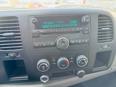 Used 2009 Chevrolet Silverado 1500 W/T RWD image 12