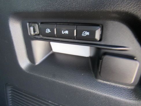 Used 2022 Ford Explorer Limited w/ Equipment Group 301A image 40