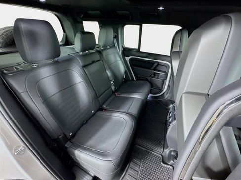 New 2026 Land Rover Defender 110 OCTA AWD/4WD image 28