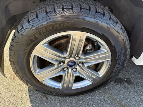 Used 2018 Ford F150 XLT w/ Equipment Group 302A Luxury image 16