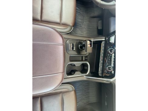 Used 2025 GMC Sierra 1500 Denali w/ Technology Package AWD/4WD image 22
