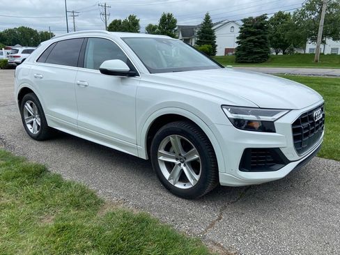 Used 2019 Audi Q8 Premium w/ Convenience Package AWD/4WD image 7