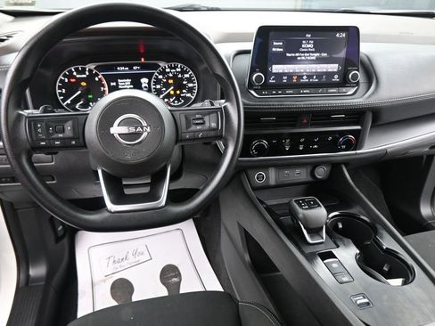 Used 2023 Nissan Rogue S FWD image 38