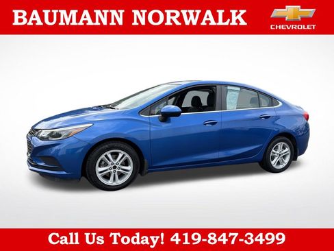 Used 2016 Chevrolet Cruze LT FWD image 6