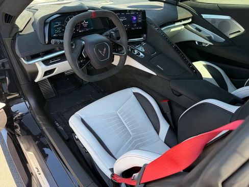 Used 2023 Chevrolet Corvette 3LT image 11