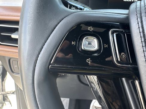 Used 2023 Lincoln Aviator Reserve w/ Jet Package image 31