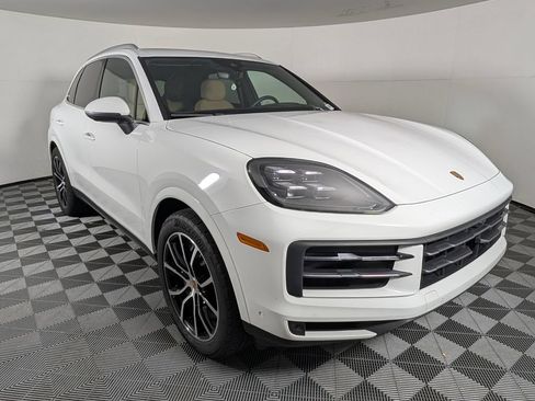 Certified 2026 Porsche Cayenne AWD/4WD image 9