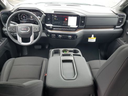 New 2025 GMC Sierra 1500 Elevation image 15