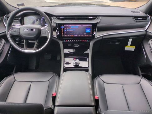 New 2026 Jeep Grand Cherokee L Limited AWD/4WD image 15