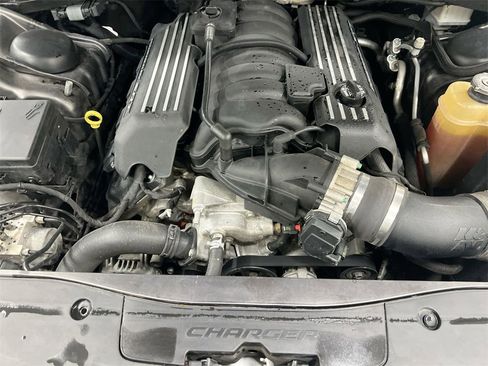 Used 2018 Dodge Charger R/T Scat Pack image 22