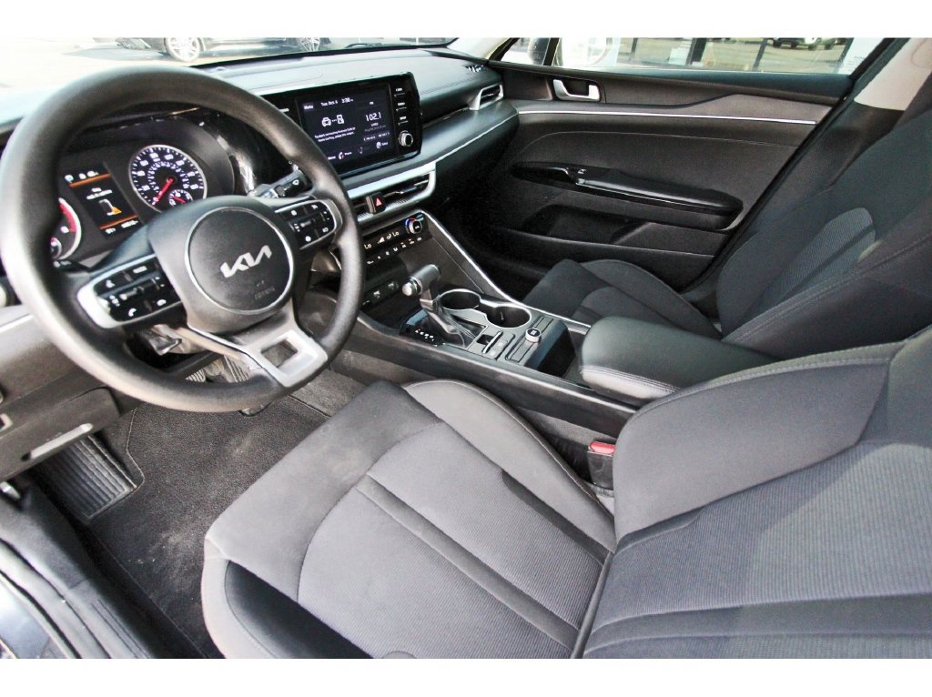 Used 2022 Kia K5 LXS FWD image 32