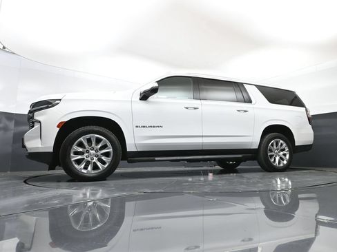 Used 2023 Chevrolet Suburban Premier AWD/4WD image 55