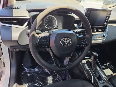 Used 2020 Toyota Corolla LE w/ Carpet Mat Package (TMS) FWD image 11