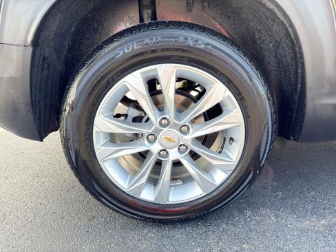 Used 2021 Chevrolet TrailBlazer LS FWD image 11