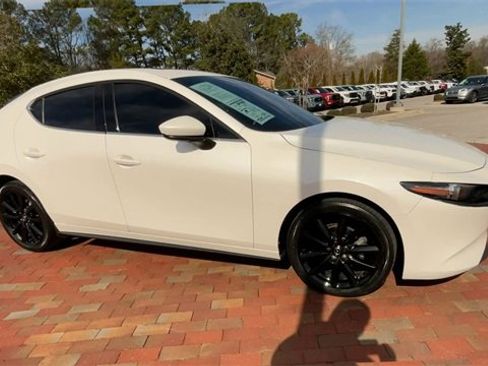 Used 2022 MAZDA MAZDA3 s image 3