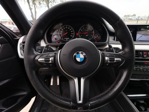 Used 2017 BMW X5 M image 15