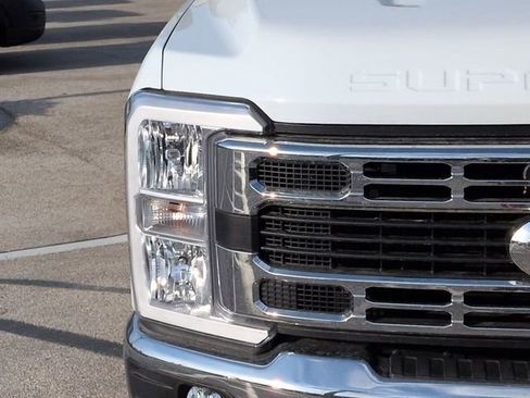 New 2025 Ford F350 XL w/ XL Chrome Package RWD image 10