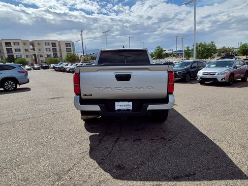 Certified 2025 Toyota Tacoma TRD Sport AWD/4WD image 4