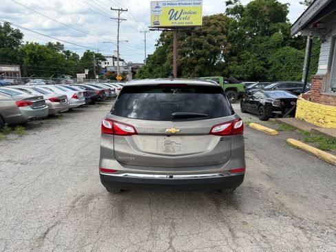 Used 2019 Chevrolet Equinox LT FWD image 4