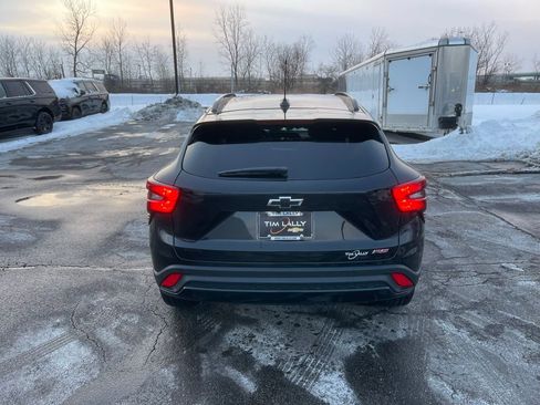 New 2026 Chevrolet Trax RS w/ Sunroof Package image 6