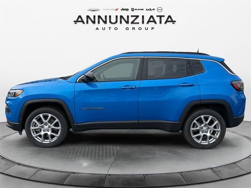 Used 2023 Jeep Compass Latitude w/ Sun and Sound Group image 2