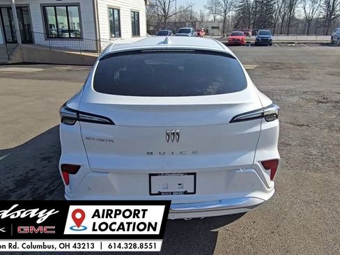 New 2026 Buick Envista Avenir image 8