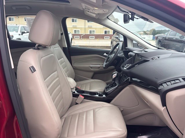 Used 2017 Ford C-MAX Titanium w/ Equipment Group 301A FWD image 49