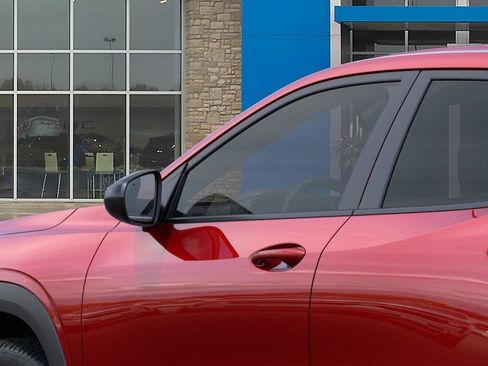 New 2026 Chevrolet Trax RS w/ Sunroof Package FWD image 12