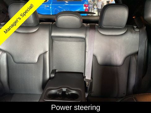 Used 2025 Jeep Compass Trailhawk AWD/4WD image 12