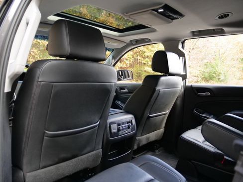 Used 2018 Chevrolet Tahoe LT image 27