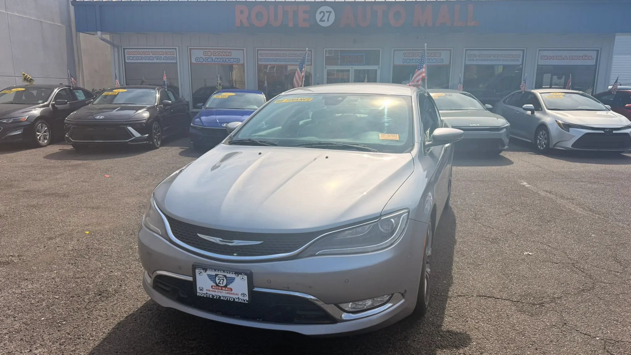 Used 2015 Chrysler 200 C w/ Navigation & Sound Group I FWD image 1
