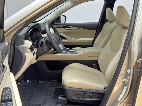 Used 2025 INFINITI QX60 Luxe FWD image 17