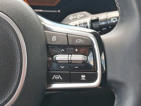 Certified 2024 Kia Sorento X-Line EX AWD/4WD image 10