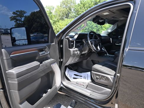 Used 2024 GMC Sierra 2500 Denali w/ Denali Reserve Package AWD/4WD image 31