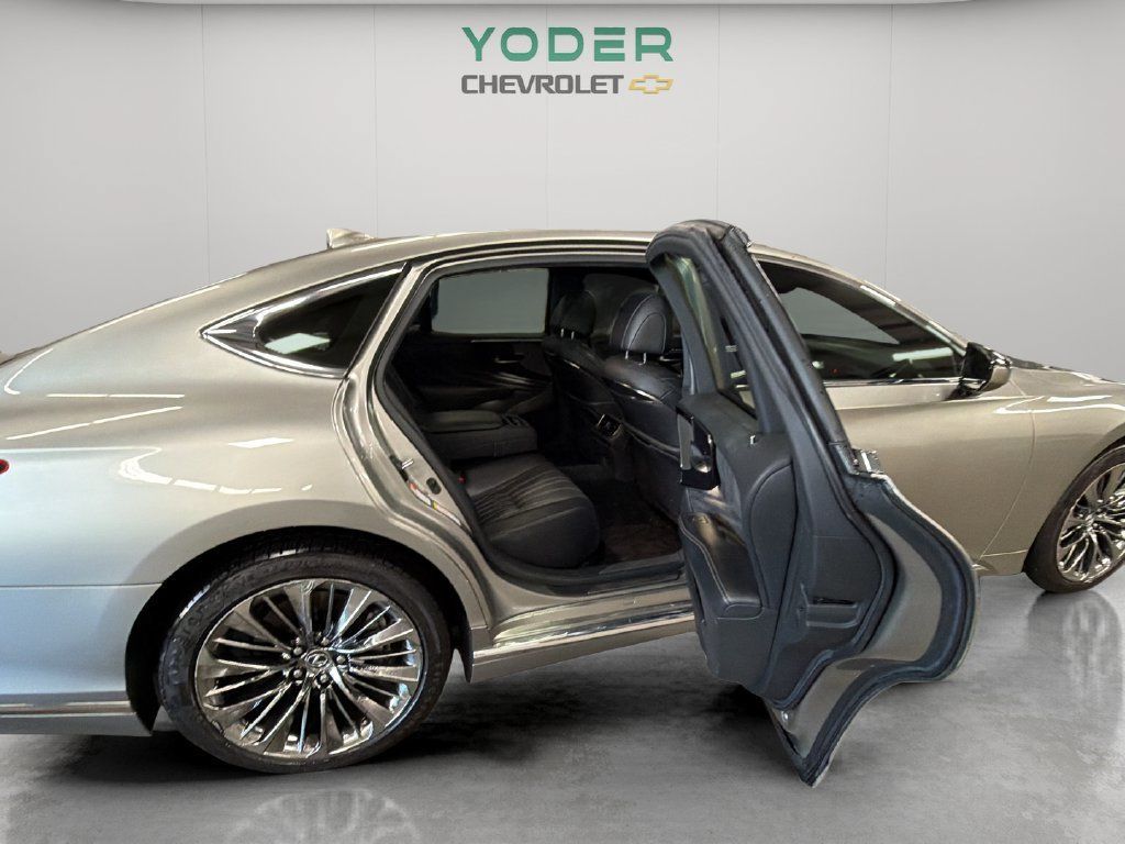 Used 2019 Lexus LS 500 AWD w/ Interior Upgrade Package image 36