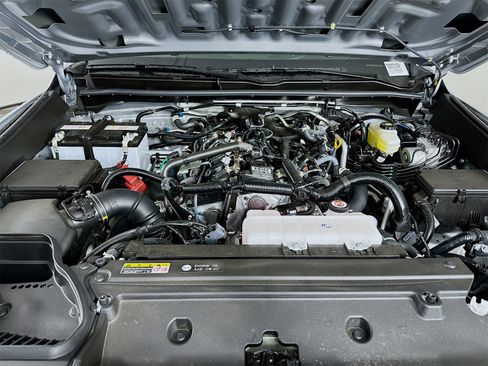 Certified 2025 Toyota 4Runner TRD Off-Road image 30