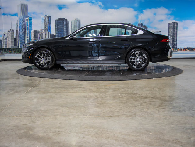 Used 2027 BMW 530i xDrive w/ Convenience Package AWD/4WD image 6