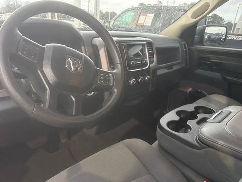 Used 2017 RAM 1500 Express image 14