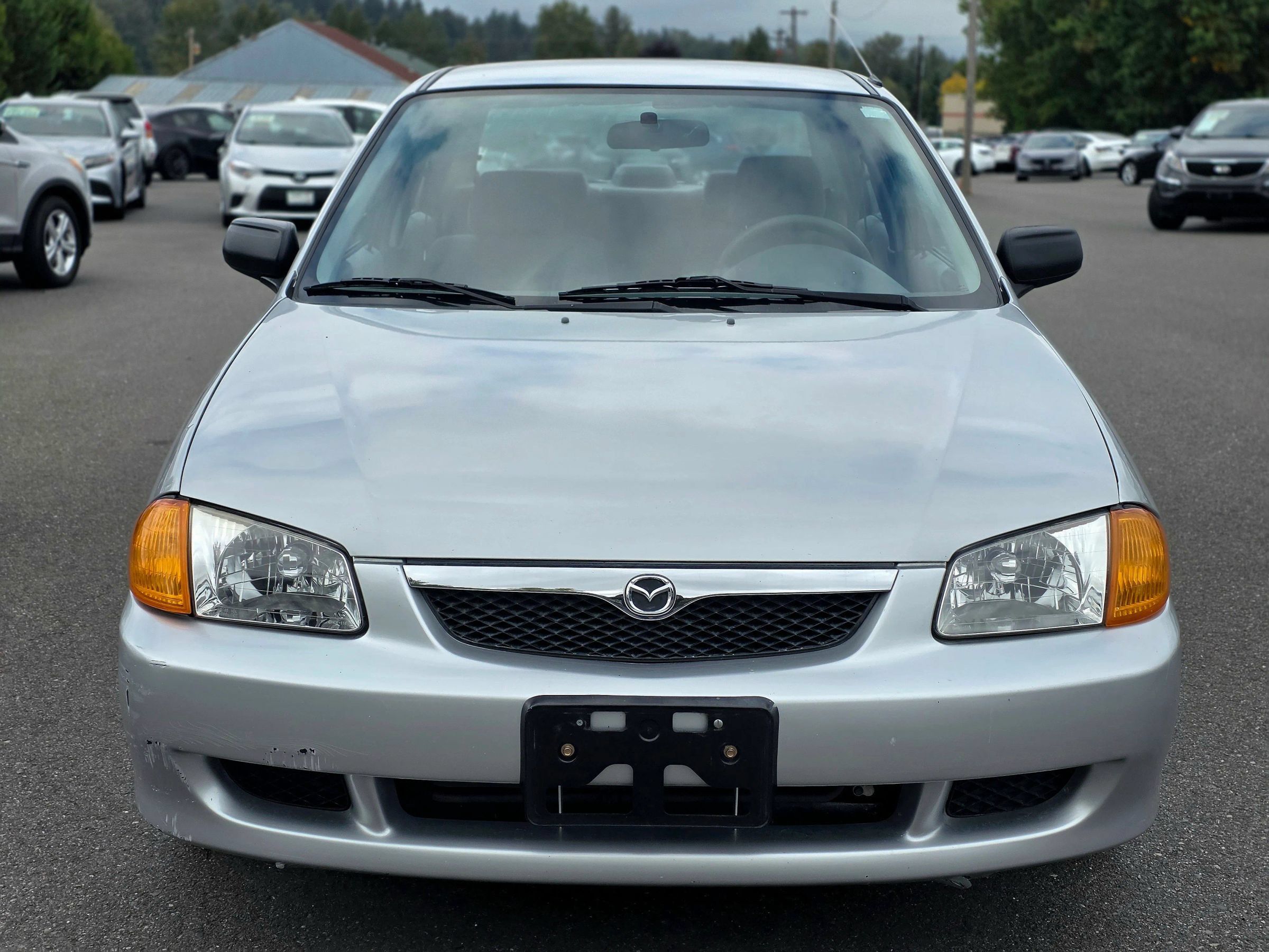 Used 1999 MAZDA Protege FWD image 2