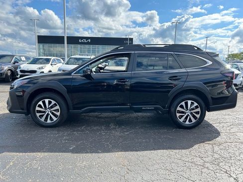 Used 2024 Subaru Outback Premium AWD/4WD image 4
