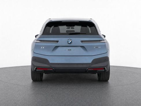 Used 2024 BMW iX xDrive50 AWD/4WD image 4