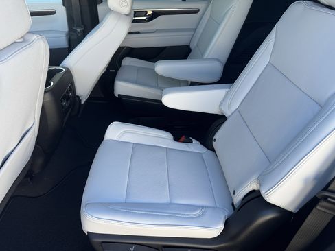 New 2026 Chevrolet Tahoe Premier AWD/4WD image 15