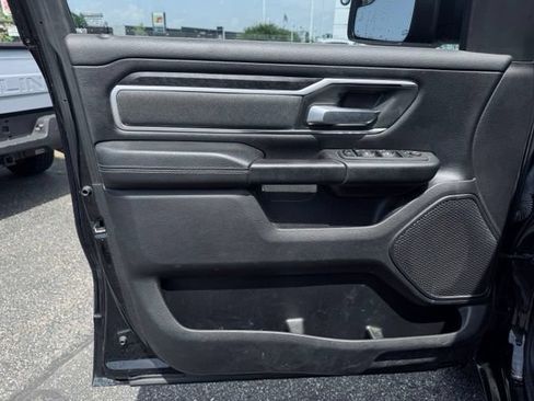 Used 2022 RAM 1500 Big Horn AWD/4WD image 11