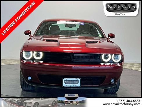 Used 2023 Dodge Challenger SXT w/ Blacktop Package AWD/4WD image 2