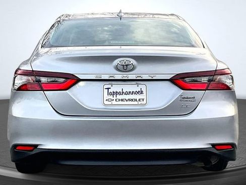 Used 2024 Toyota Camry LE image 5