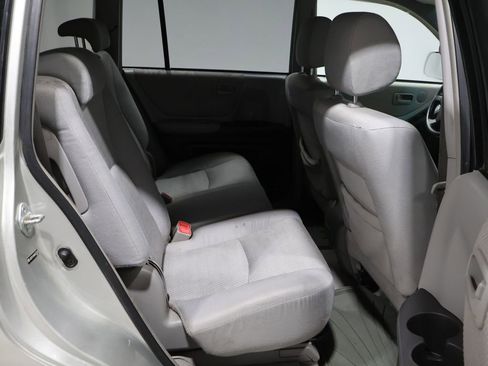 Used 2004 Toyota Highlander V6 image 23
