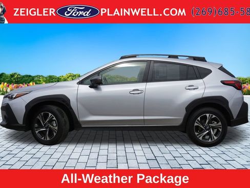 Used 2025 Subaru Crosstrek 2.5i Premium AWD/4WD image 2
