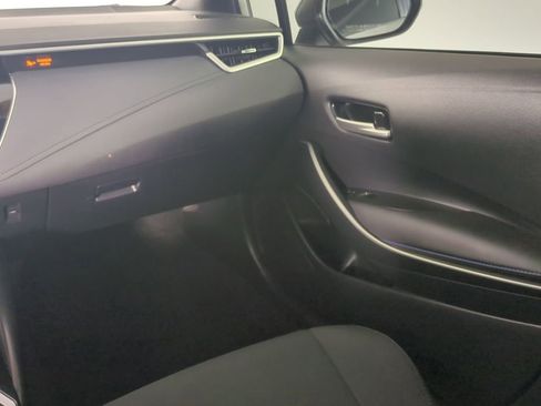 Used 2021 Toyota Corolla SE image 17