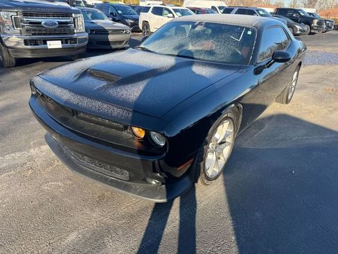 Used 2023 Dodge Challenger GT image 2
