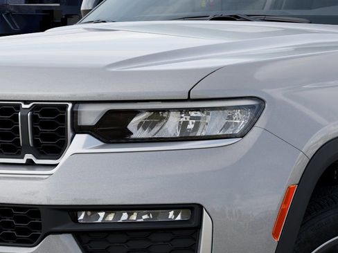 New 2026 Jeep Grand Cherokee L Limited RWD image 10
